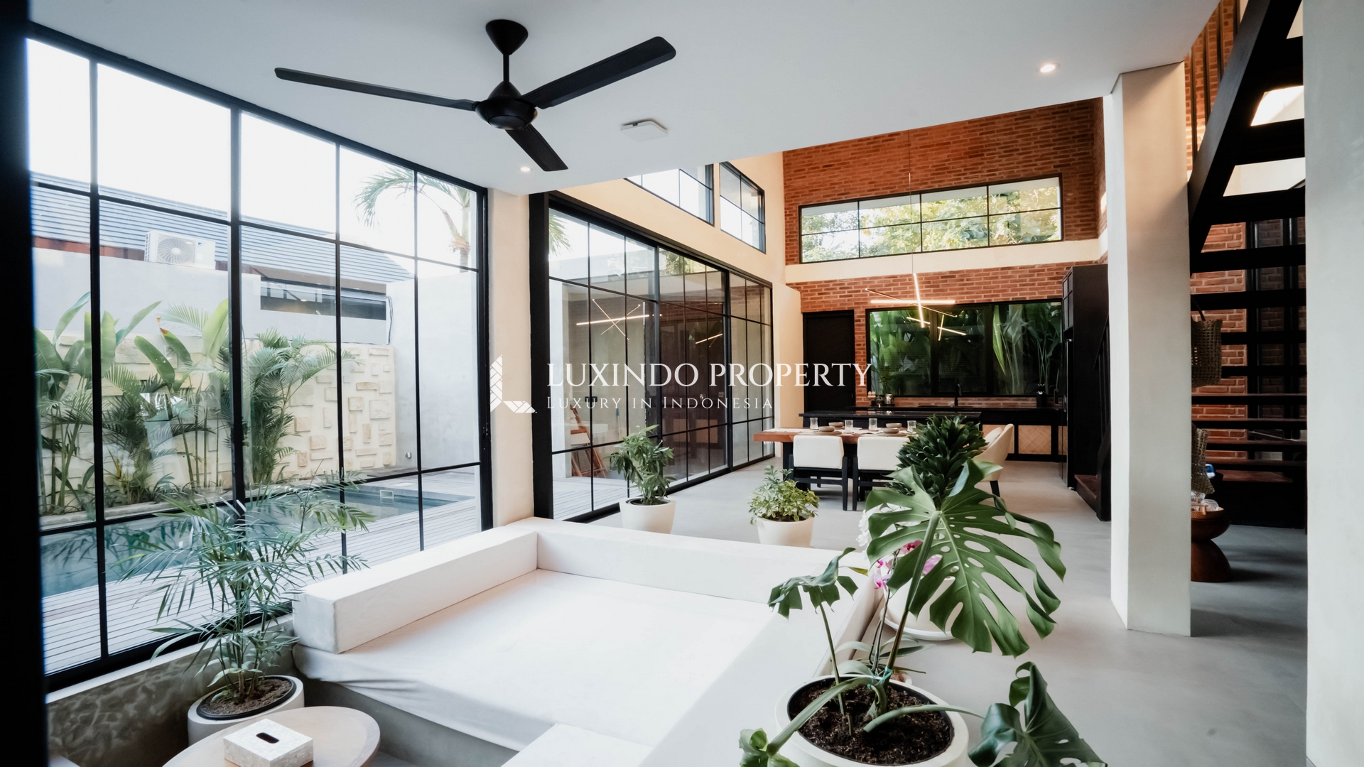 ULUWATU – BRAND NEW VILLA FOR FREEHOLD SALE IN PRIME LOCATION (FHV371)